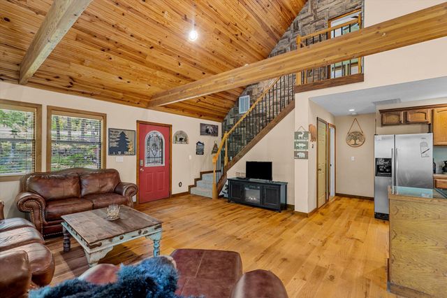 22762 Air Park Drive, Golden, MO 65658