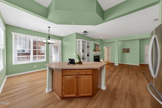 412 Eyam Hall Lane, Apex, NC 27502