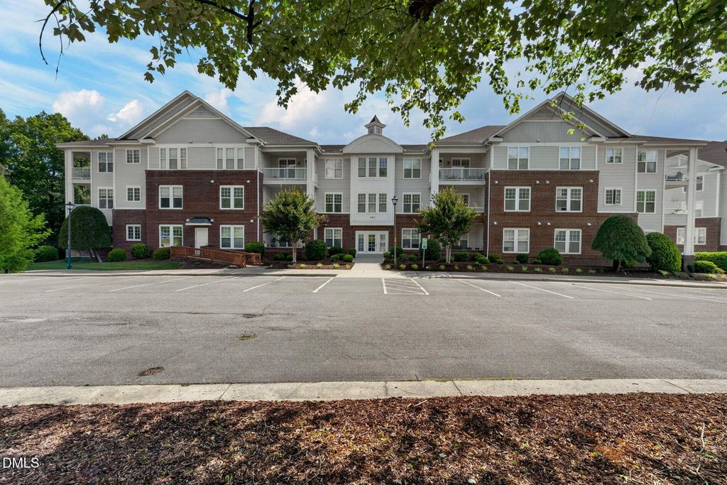 412 Eyam Hall Lane, Apex, NC 27502