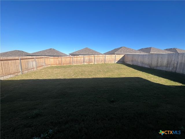 321 Cottonmouth Lane, Seguin, TX 78155