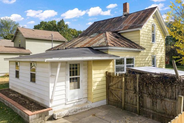 326 7th Avenue, Baraboo, WI 53913