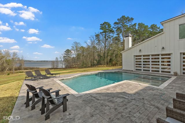 5296 Linton Cutoff Road, Benton, LA 71006