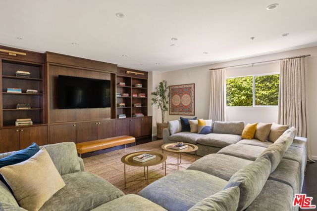 1756 Micheltorena Street, Los Angeles, CA 90026