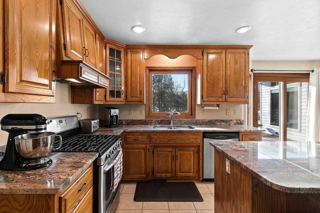 2180 CUMBERLAND DRIVE, Green Bay, WI 54311