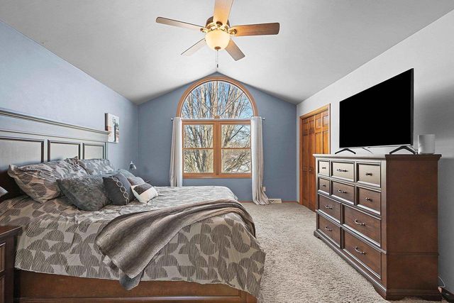 2180 CUMBERLAND DRIVE, Green Bay, WI 54311