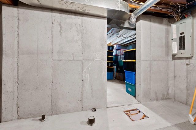 2180 CUMBERLAND DRIVE, Green Bay, WI 54311