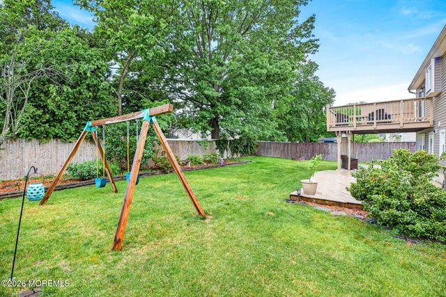 16 10th Avenue, Monroe, NJ 08831