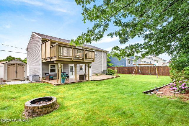 16 10th Avenue, Monroe, NJ 08831
