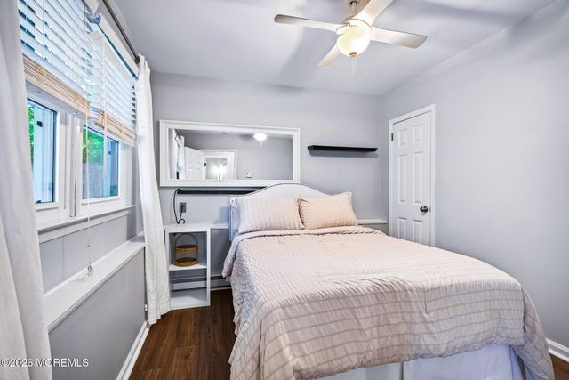 16 10th Avenue, Monroe, NJ 08831