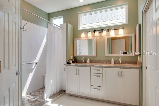 3 Lake Somerset Cir, Bluffton, SC 29909