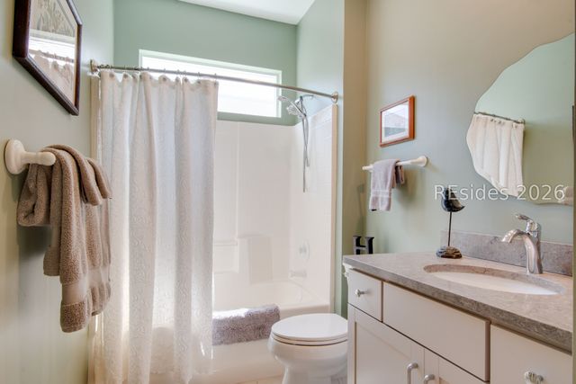 3 Lake Somerset Cir, Bluffton, SC 29909