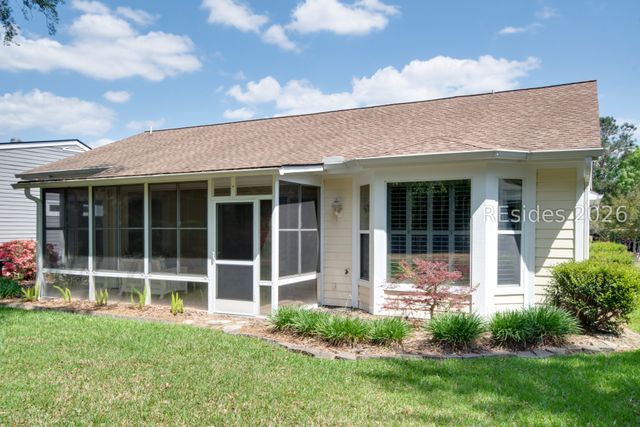 3 Lake Somerset Cir, Bluffton, SC 29909