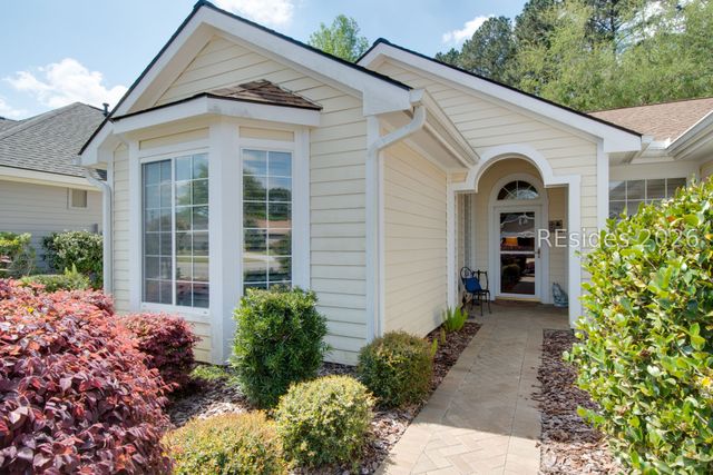 3 Lake Somerset Cir, Bluffton, SC 29909