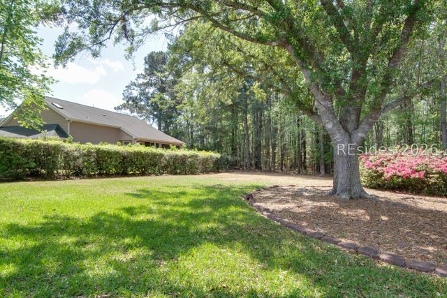 3 Lake Somerset Cir, Bluffton, SC 29909