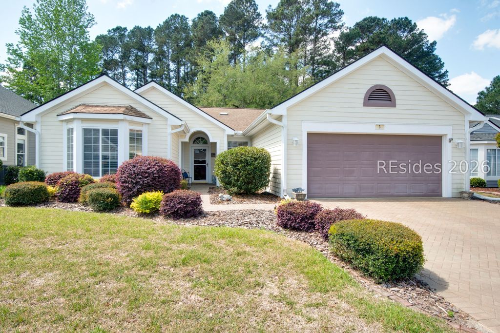 3 Lake Somerset Cir, Bluffton, SC 29909