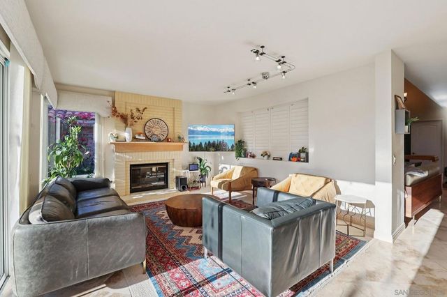 11335 Caminito Corriente, San Diego, CA 92128