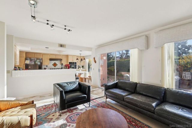 11335 Caminito Corriente, San Diego, CA 92128