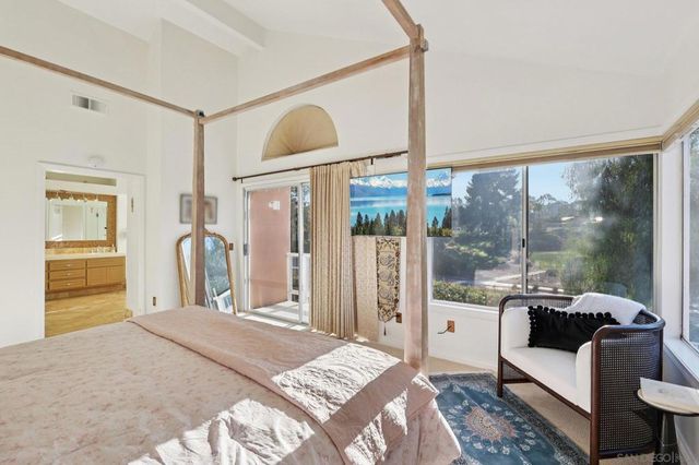 11335 Caminito Corriente, San Diego, CA 92128