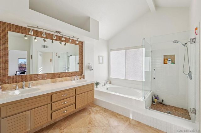 11335 Caminito Corriente, San Diego, CA 92128