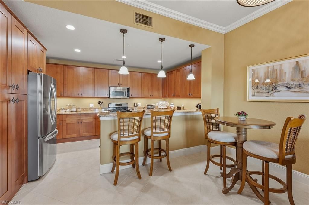 9233 Museo CIR 103, NAPLES, FL 34114 — photo 5