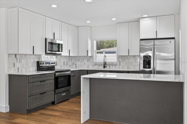 5502 N HABANA AVENUE, Tampa, FL 33614