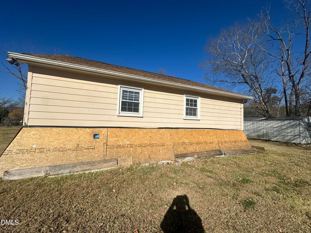 321 Rippling Stream Road, Durham, NC 27704