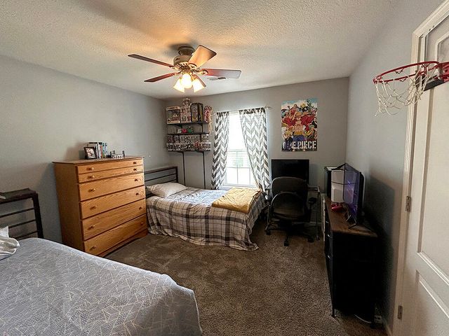 5008 SANDSTONE DR, Columbia, MO 65202