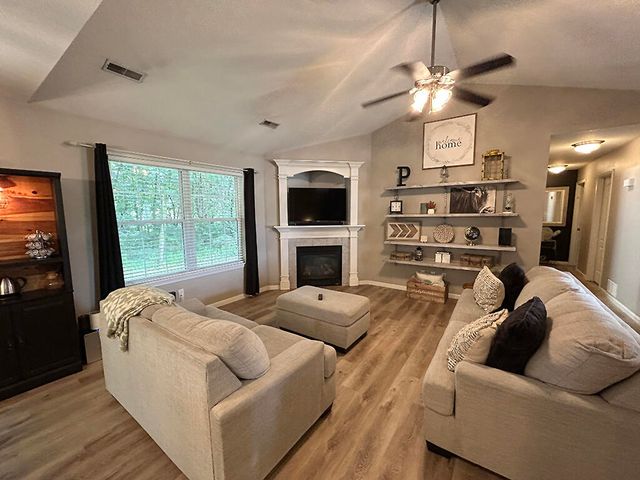 5008 SANDSTONE DR, Columbia, MO 65202