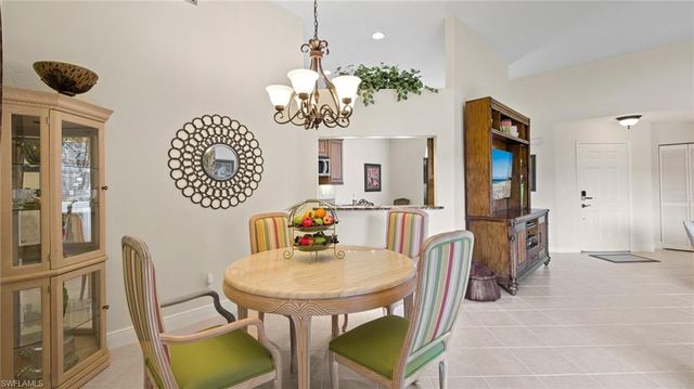 577 Beachwalk CIR # R202, Naples, FL 34108