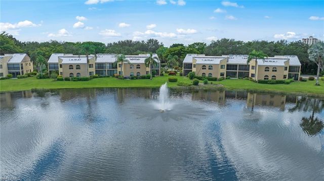 577 Beachwalk CIR # R202, Naples, FL 34108