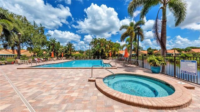 577 Beachwalk CIR # R202, Naples, FL 34108