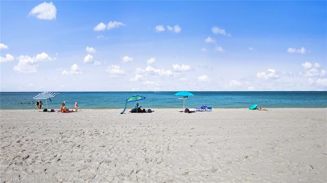 577 Beachwalk CIR # R202, Naples, FL 34108