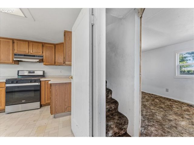 13209 Ne SAN RAFAEL St, Portland, OR 97230
