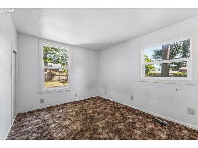 13209 Ne SAN RAFAEL St, Portland, OR 97230