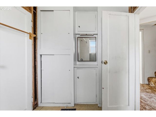 13209 Ne SAN RAFAEL St, Portland, OR 97230