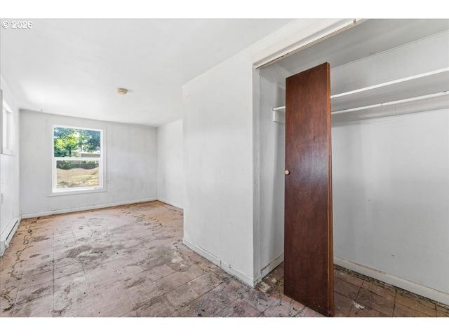 13209 Ne SAN RAFAEL St, Portland, OR 97230
