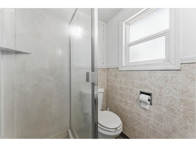 13209 Ne SAN RAFAEL St, Portland, OR 97230
