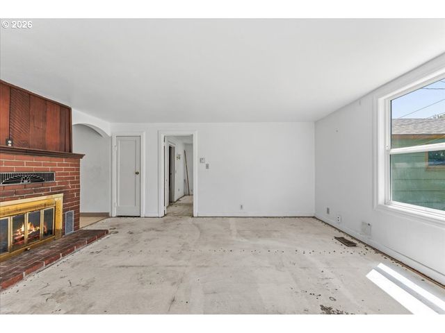 13209 Ne SAN RAFAEL St, Portland, OR 97230