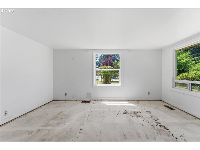 13209 Ne SAN RAFAEL St, Portland, OR 97230