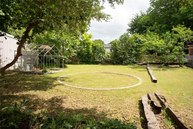 1106 E Franklin Street, Hillsboro, TX 76645