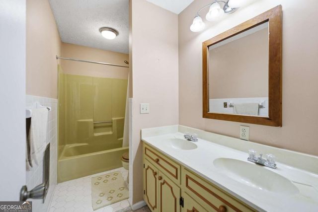 114 Cherokee Drive S, Waleska, GA 30183