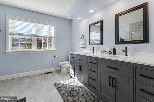 772 RISHEL DR, York, PA 17406