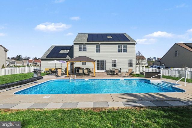 772 RISHEL DR, York, PA 17406