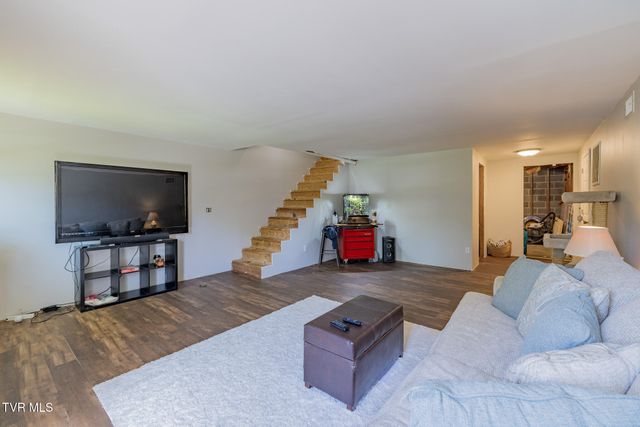 3222 Marbleton Road, Unicoi, TN 37692