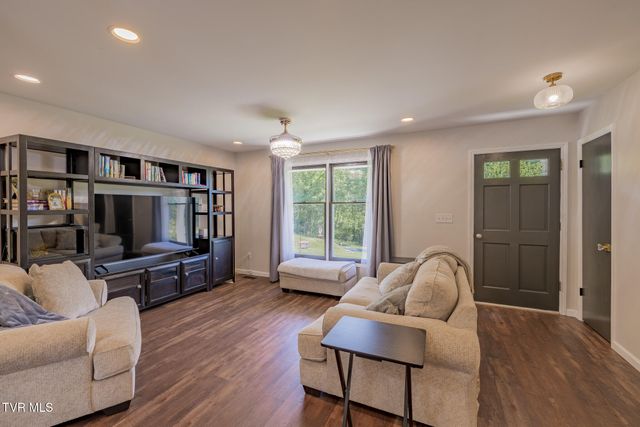 3222 Marbleton Road, Unicoi, TN 37692