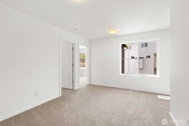 3205 219th Avenue E, Lake Tapps, WA 98391