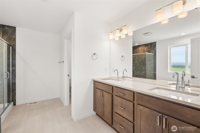 3205 219th Avenue E, Lake Tapps, WA 98391