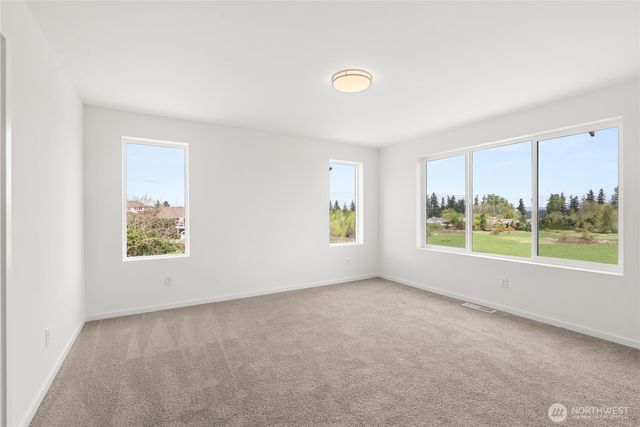 3205 219th Avenue E, Lake Tapps, WA 98391