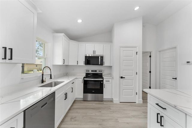 1820 NE 23RD STREET, Ocala, FL 34470