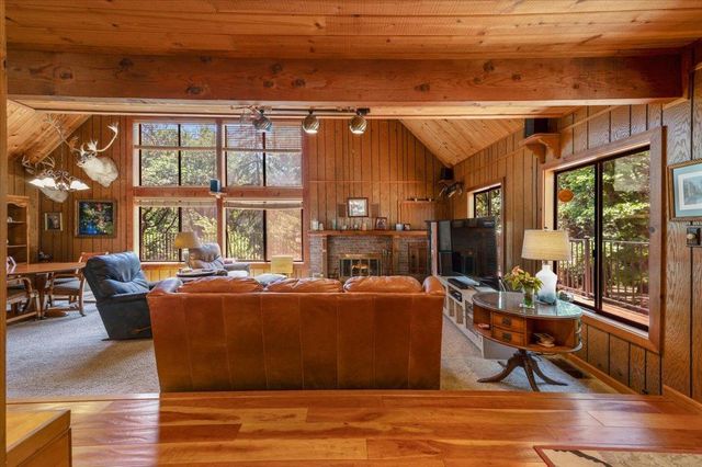 13709 Capitol Dr, Grass Valley, CA 95945